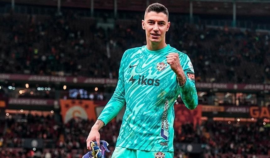 Berke Özer'den stat çıkışı Okan Buruk'a yanıt!