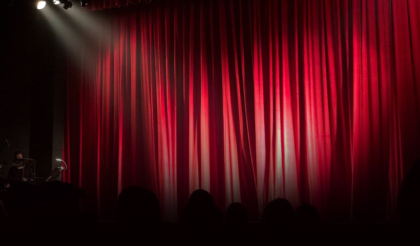 İzmir birçok sanat etkinliğine ev sahipliği yapacak: Konserden tiyatroya...