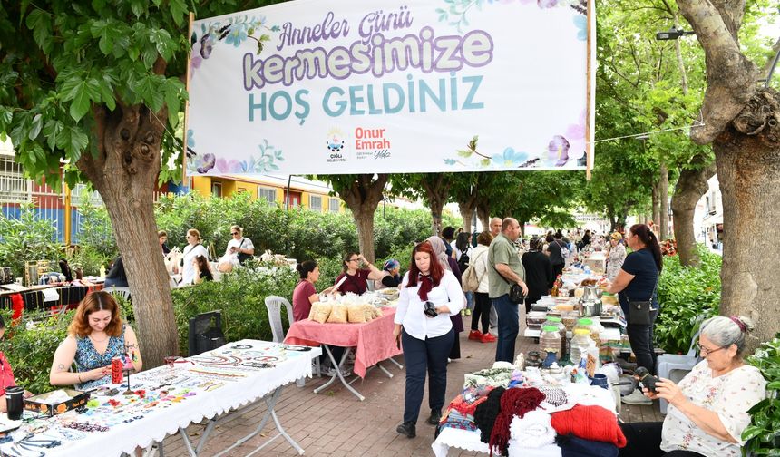 Çiğli’de Anneler Günü coşkusu renkli etkinliklerle başladı