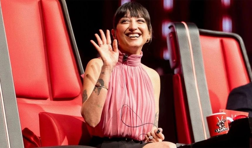 Melike Şahin'den şarkı itirafı