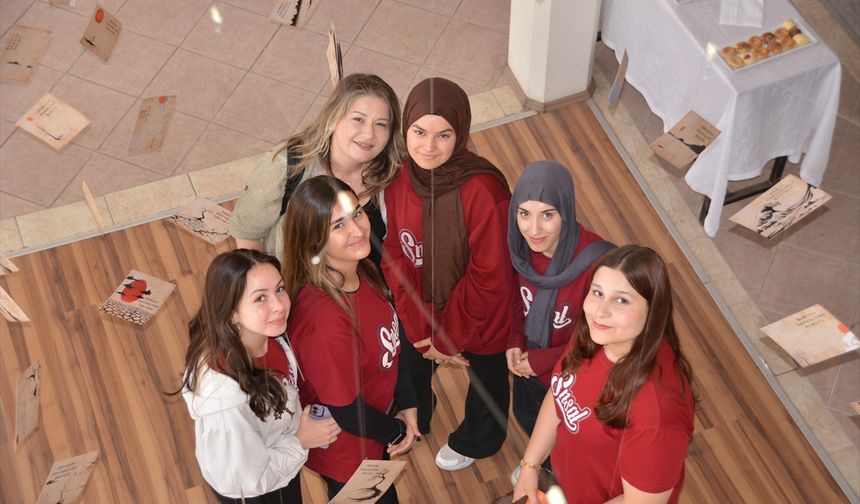 Banaz'da iklim değişikliğini anlatan şiirlerden sergi açıldı