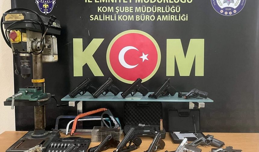 Manisa'da yasa dışı silah ticareti yaptığı iddia edilen şüpheli tutuklandı