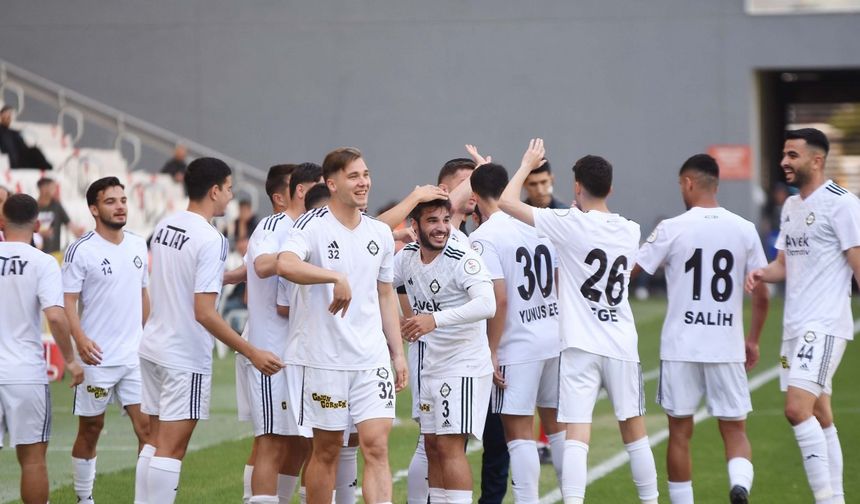 Altay'ın tesellisi gençler
