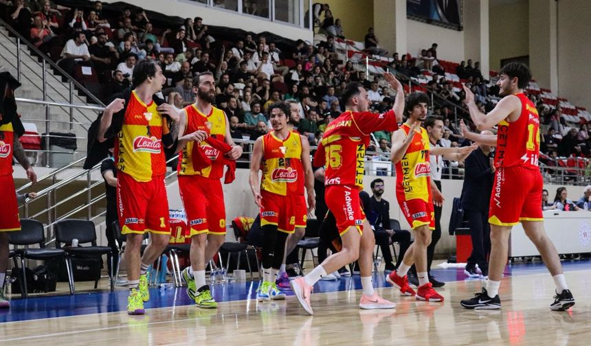 Göztepe potada şampiyonluk için parkede