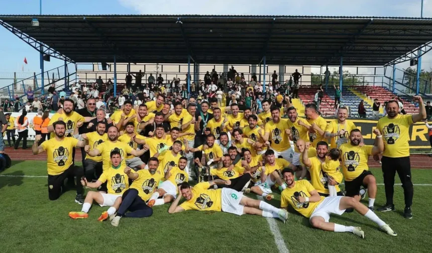 Aliağa Futbol'da hareketlilik başladı... 6 isim ayrılacak!