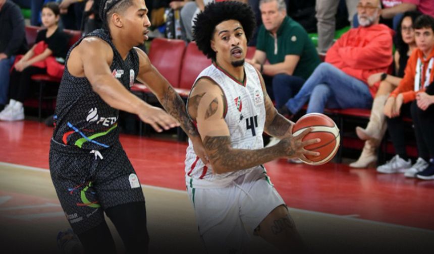 Karşıyaka potada final gibi maçta