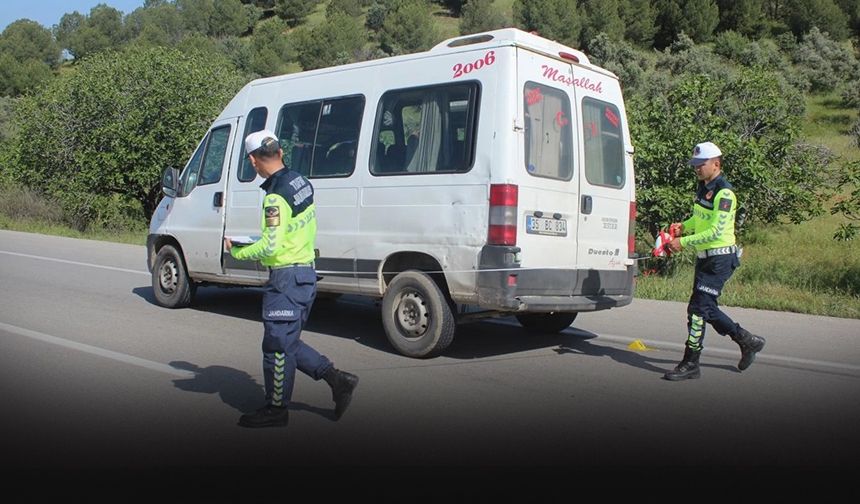 İzmir'de 1 kişinin öldüğü kazada minibüs sürücüsü tutuklandı