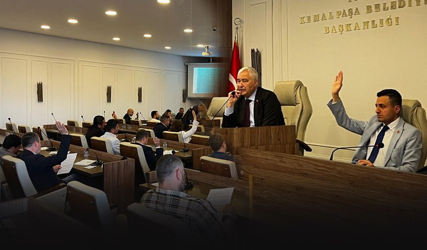 Kemalpaşa Meclis toplantısında don olayından etkilenen çiftçilere müjde!