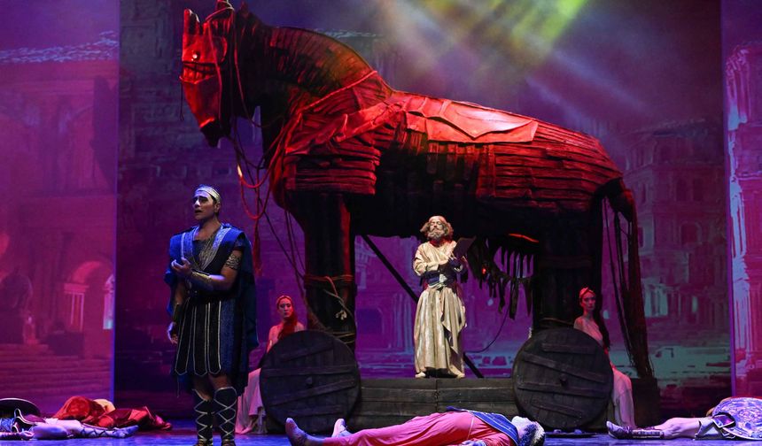 İzmir Devlet Opera ve Balesi, sezonu 'Troya' ile açıyor