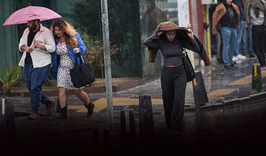 İzmir'den sağanak manzaraları!