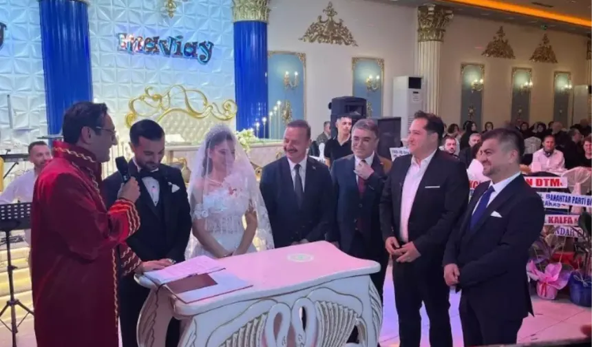 Anahtar Parti Genel Başkanı Ağıralioğlu nikah şahidi oldu
