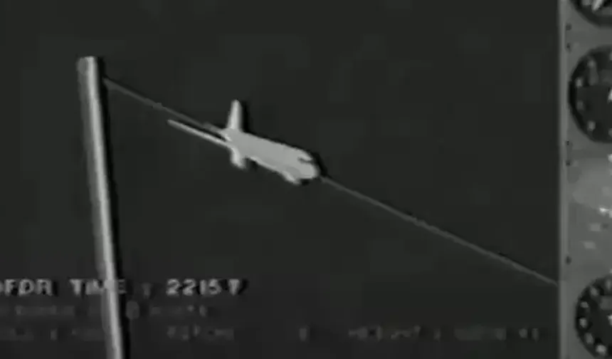 Uçağı çocuklarına teslim etti: 75 kişi hayatını kaybetti