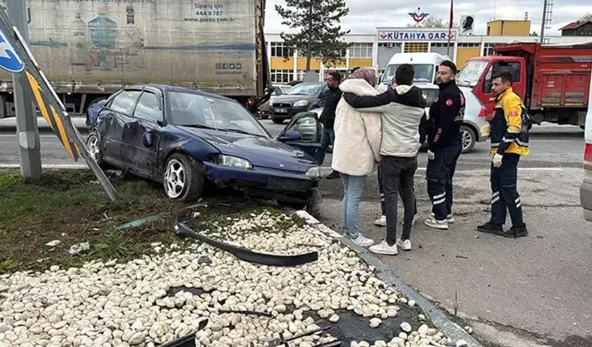 Kütahya’da zincirleme kaza: 1’i çocuk 4 yaralı