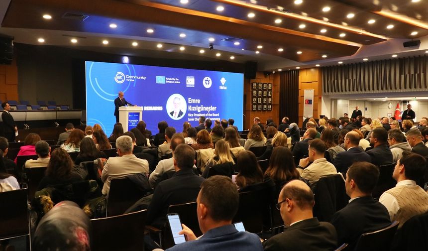 İzmir'de 'Yenilik, Bilgi ve Deneyim Paylaşımı' etkinliği düzenlendi