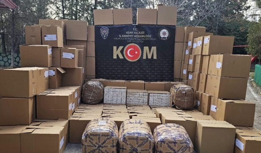 Uşak'ta bir evde 17 bin bandrolsüz makaron ele geçirildi