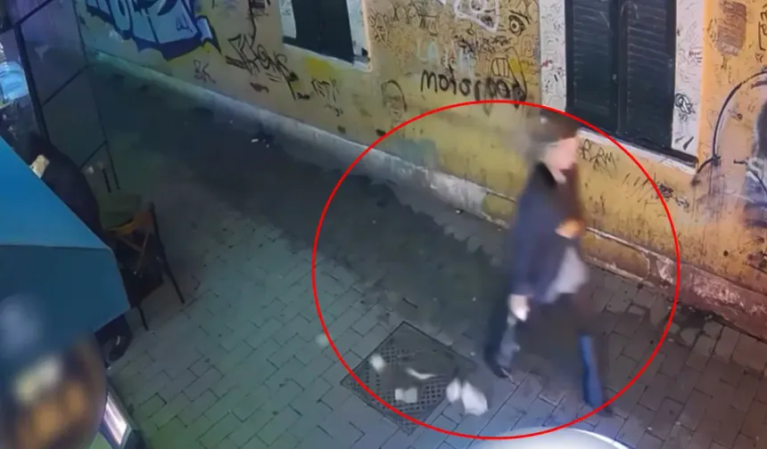 Yere saçılan paraları topladı, 'teşekkür' sitemi etti