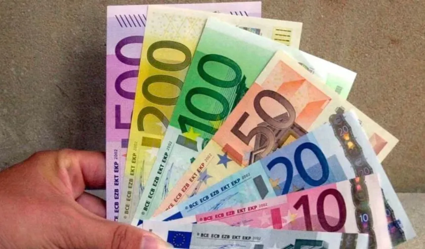 Dolar ve Euro haftaya hızlı başladı!