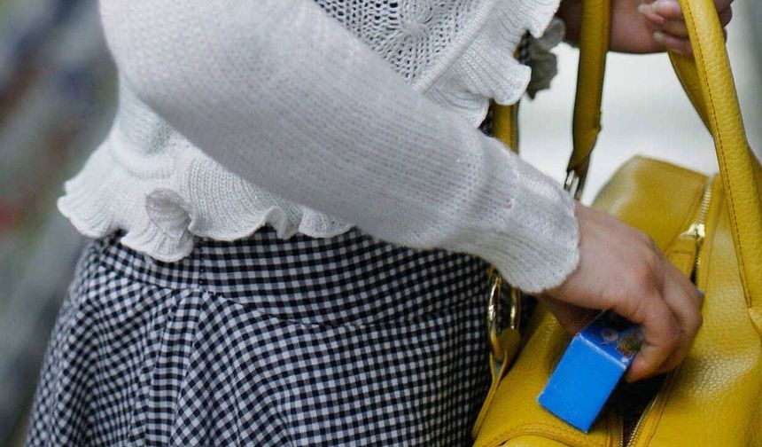 Çalmadan duramamak: Kleptomani bir suç mu, bir hastalık mı?