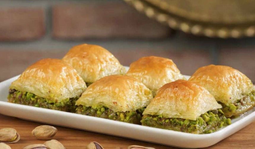 Türkiye'nin ünlü baklavacısı satışa çıkarıldı
