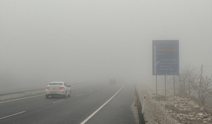 Denizli'de sis ulaşımı olumsuz etkiliyor