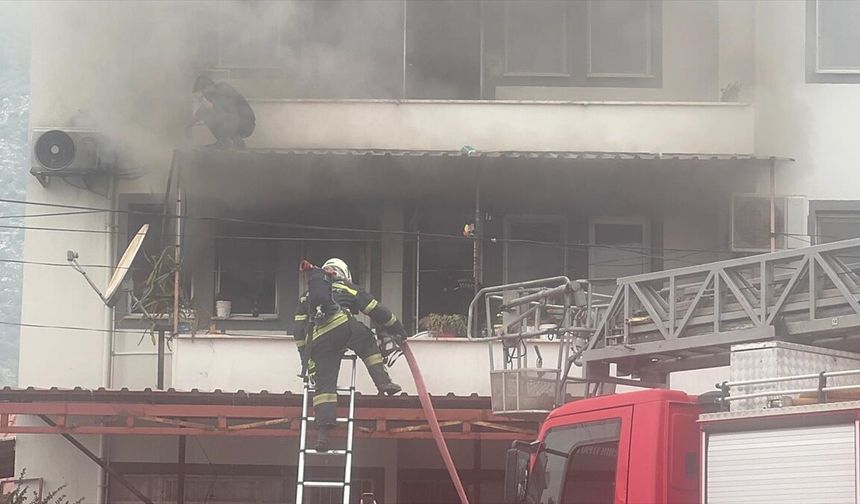 Fethiye'de evde çıkan yangın söndürüldü