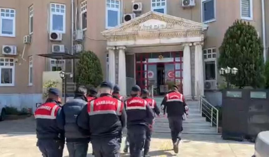 Didim'de 101 kaçak göçmen yakalandı: 3 organizatör tutuklandı