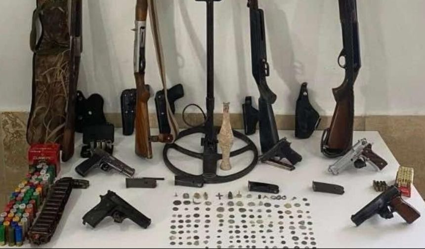 Denizli'de silah kaçakçılığı operasyonu: 2 şüpheli yakalandı