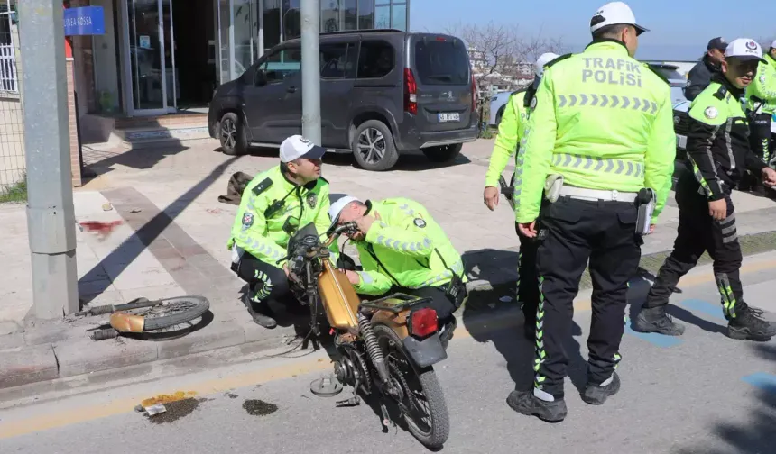 Kamyonete arkadan çarpan motosikletlinin feci sonu