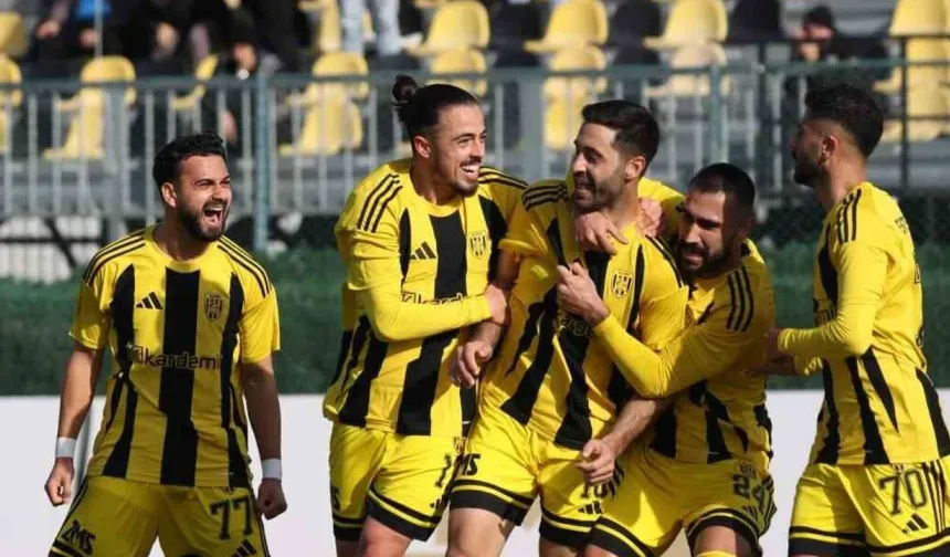 Aliağa FK yarışı bırakmadı