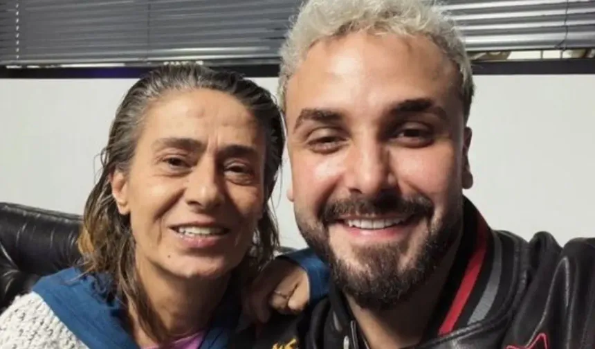 Yıldız Tilbe ile Sefo aynı karede: Yeni bir proje mi geliyor?