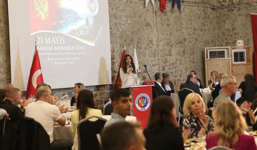 İzmir'de Karadağ'ın bağımsızlığının 20. yılı kutlandı
