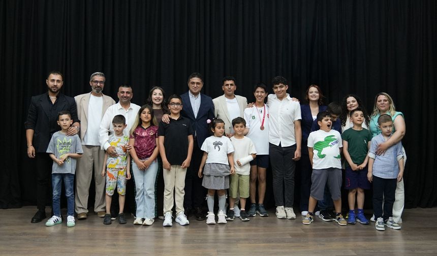 Aliağa’da Otizmli Çocuklar Gelişim ve Dayanışma Derneği açıldı