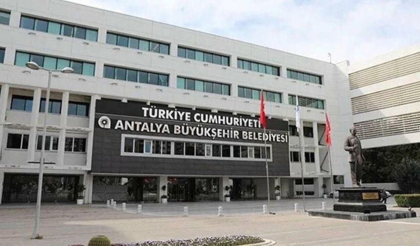 Antalya Büyükşehir Belediyesi'ne operasyon