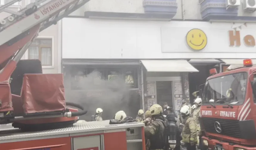 İstanbul'da zincir marketin deposunda yangın!