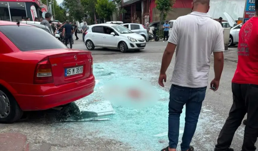 Üzerine cam devrilen Ferhat, hayatını kaybetti