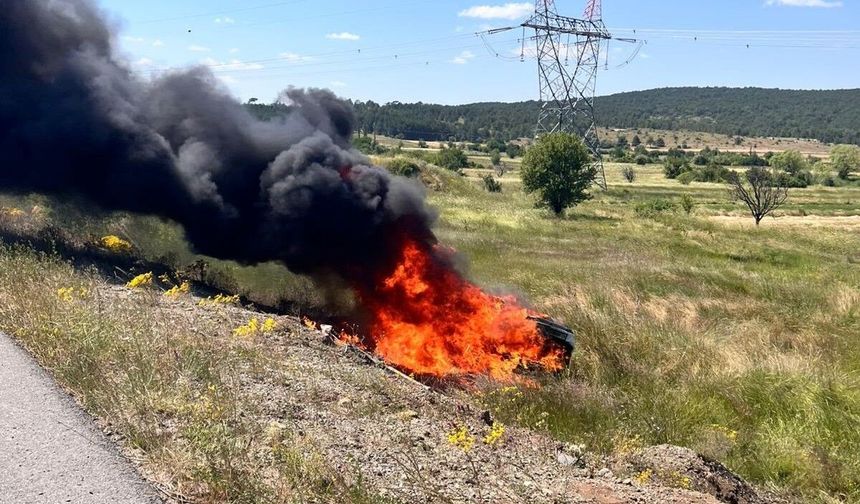 Kütahya'da devrilen otomobildeki 5 kişi yaralandı
