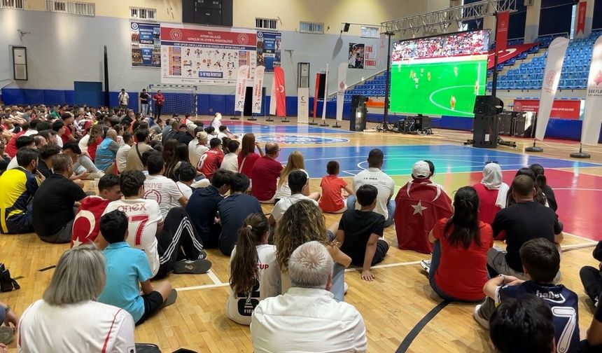 Aydın'da milli maç heyecanı yaşandı