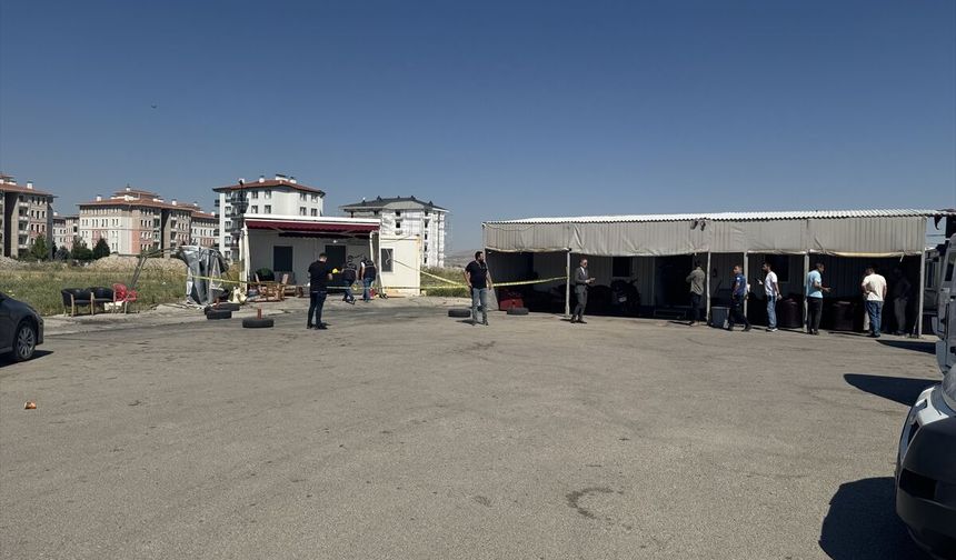 Afyonkarahisar'da çıkan silahlı kavgada 1 kişi öldü, 1 kişi yaralandı