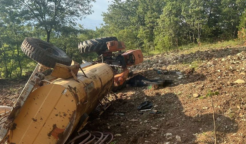Kütahya'da devrilen traktörün sürücüsü öldü