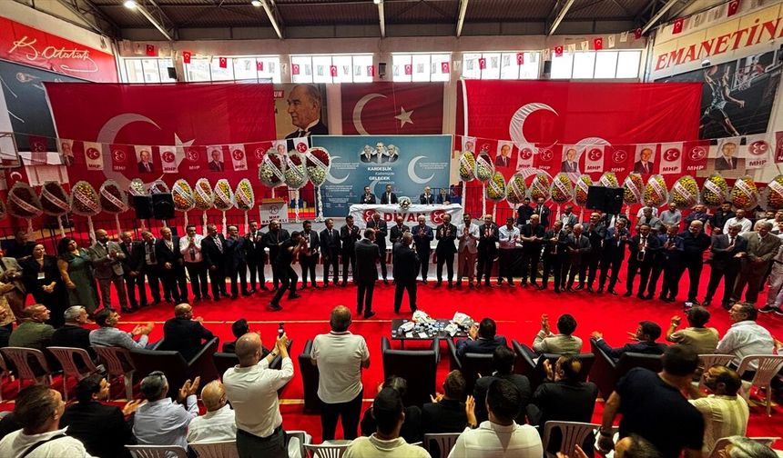 MHP, İzmir'de 24 ilçede kongre sürecini tamamladı