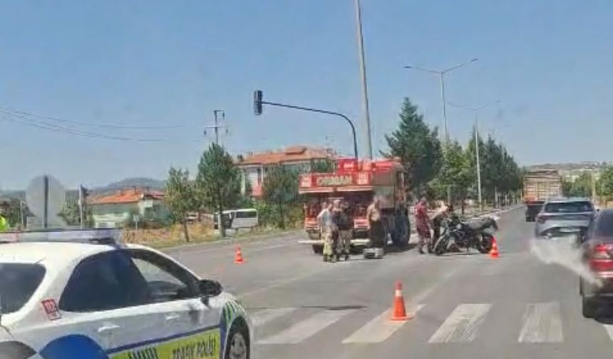 Arazöz ile çarpışan motosikletin sürücüsü yaralandı