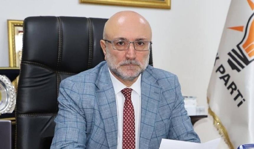 AK Parti il başkanı görevinden ayrıldı!