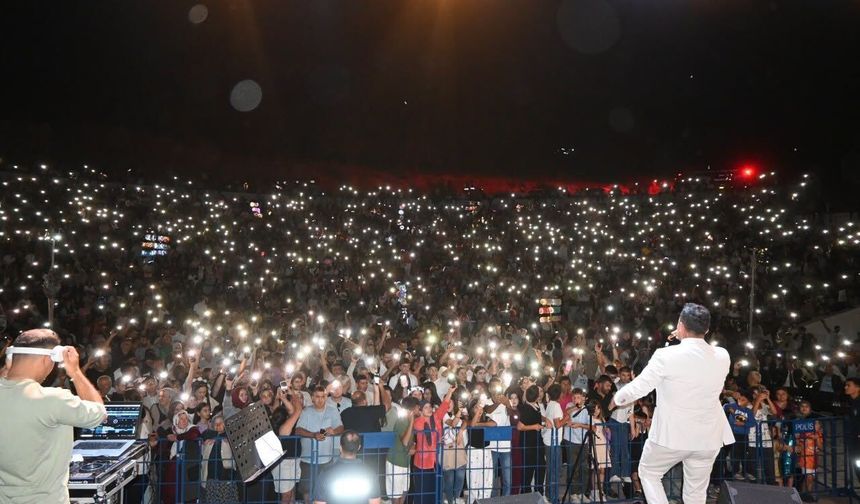 Çay Vişne ve Eber Sarısı Festivali sona erdi