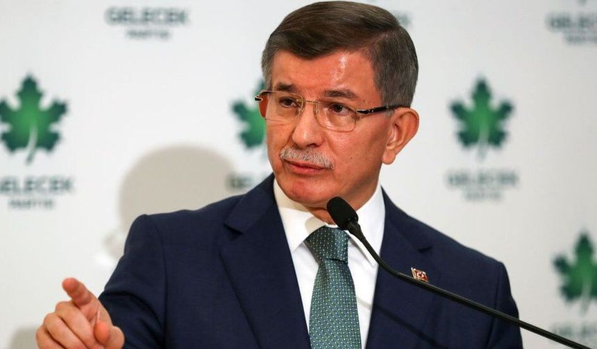 Davutoğlu siyaseti bıraktı, Gelecek Partisi'ni feshetti