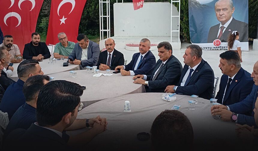 Torbalı MHP'de rozet mesaisi! 350 yeni katılım