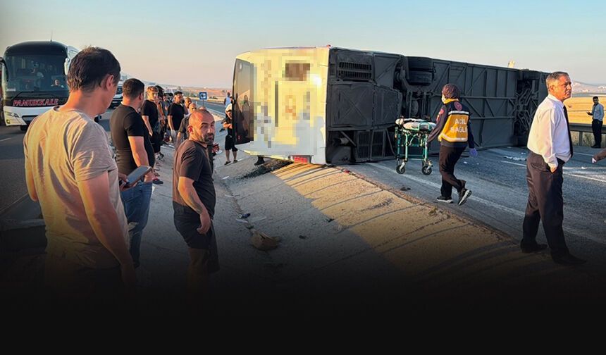 Kontrolden çıkan yolcu otobüsü devrildi...  31 kişi yaralandı