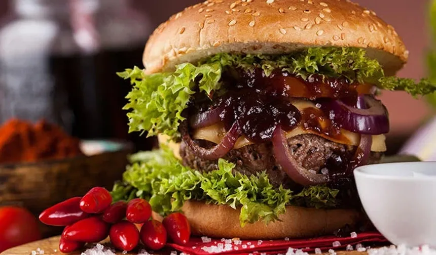 Ünlü fast-food şirketi iflas etti!