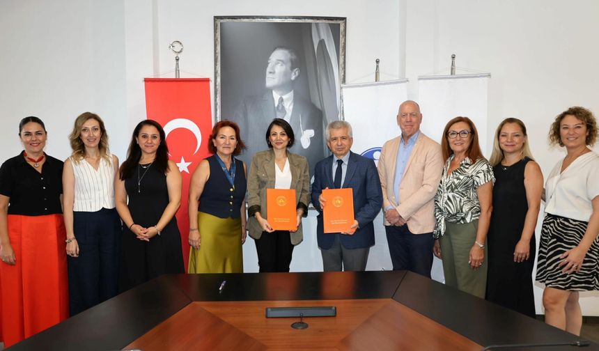 İEÜ'den eğitim için güç birliği!