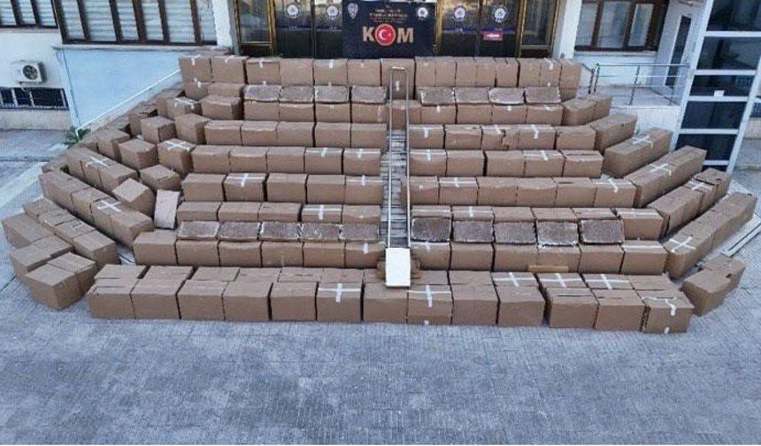 Denizli'de dev kaçakçılık operasyonu: 5 milyon kaçak sigara ele geçirildi