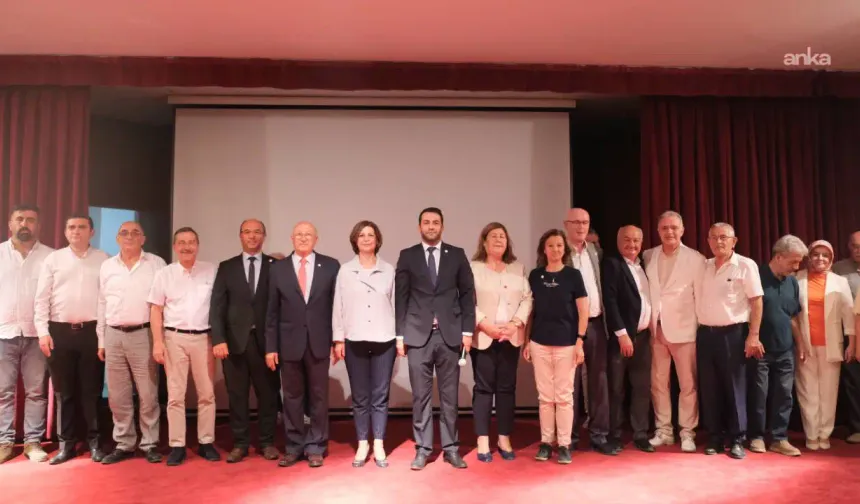 Eskişehir’de 5 belediye başkanı YENİ Parti’ye katıldı